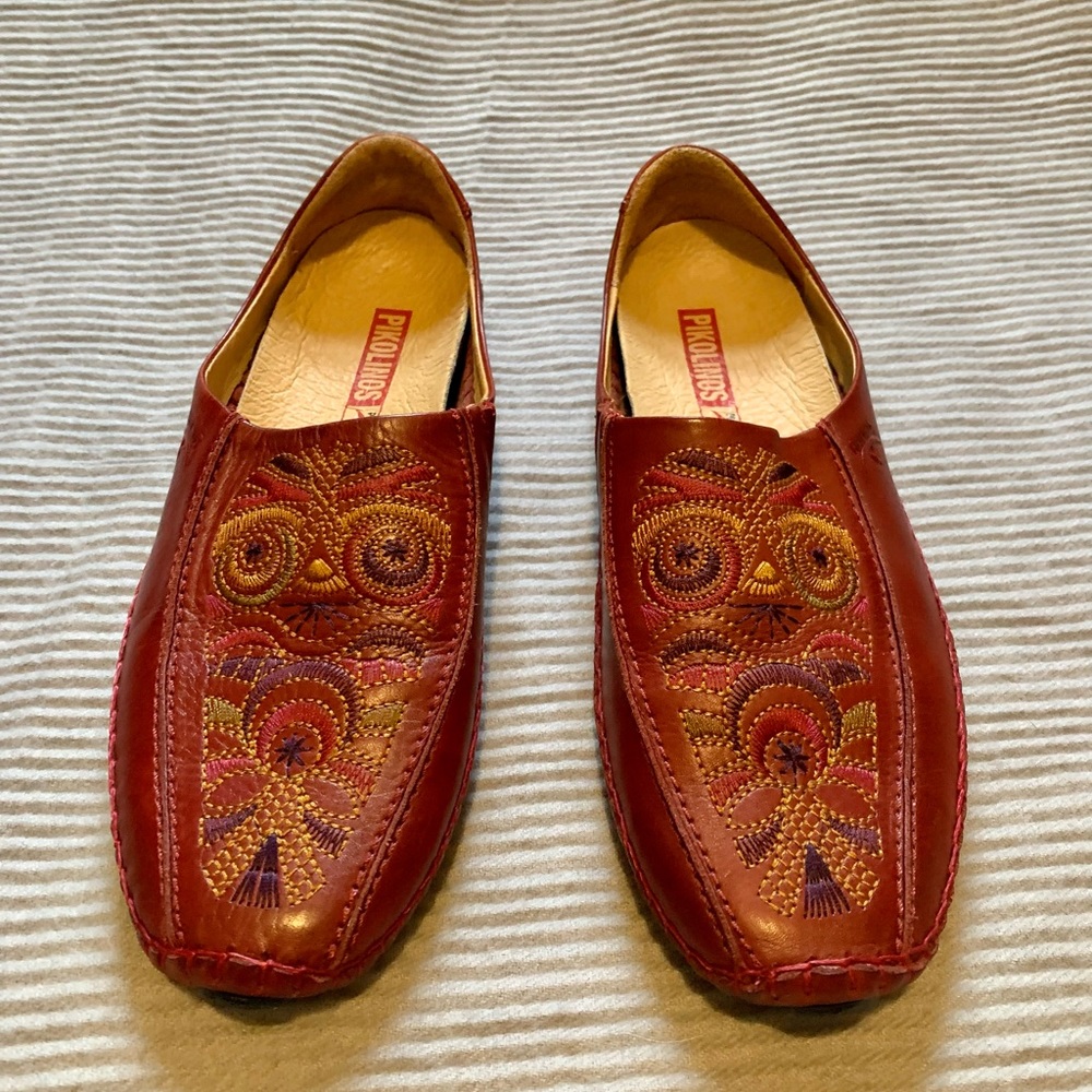 Pikolinos Red Leather Embroidered Loafers